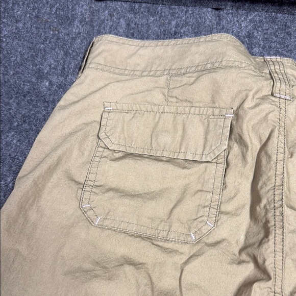 Athleta Tan and Blue Cargo Shorts - Picture 5 of 5